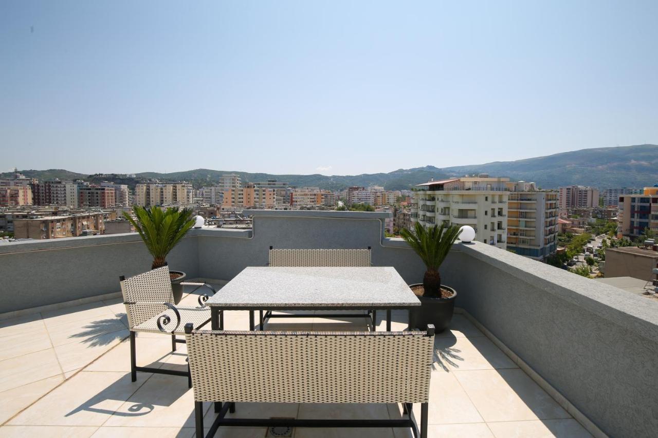 Queen Apartmets Vlorë Exteriör bild