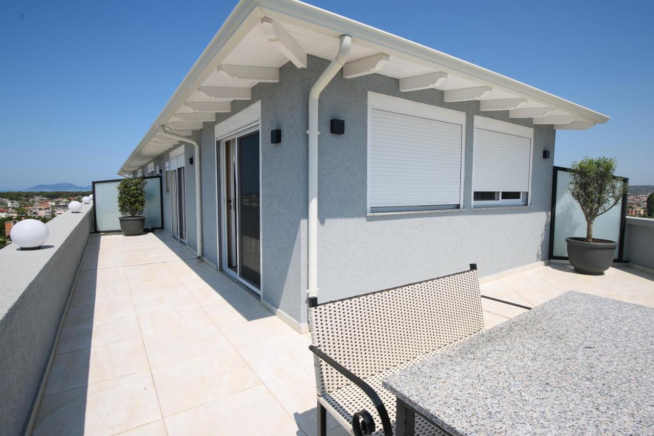 Queen Apartmets Vlorë Exteriör bild