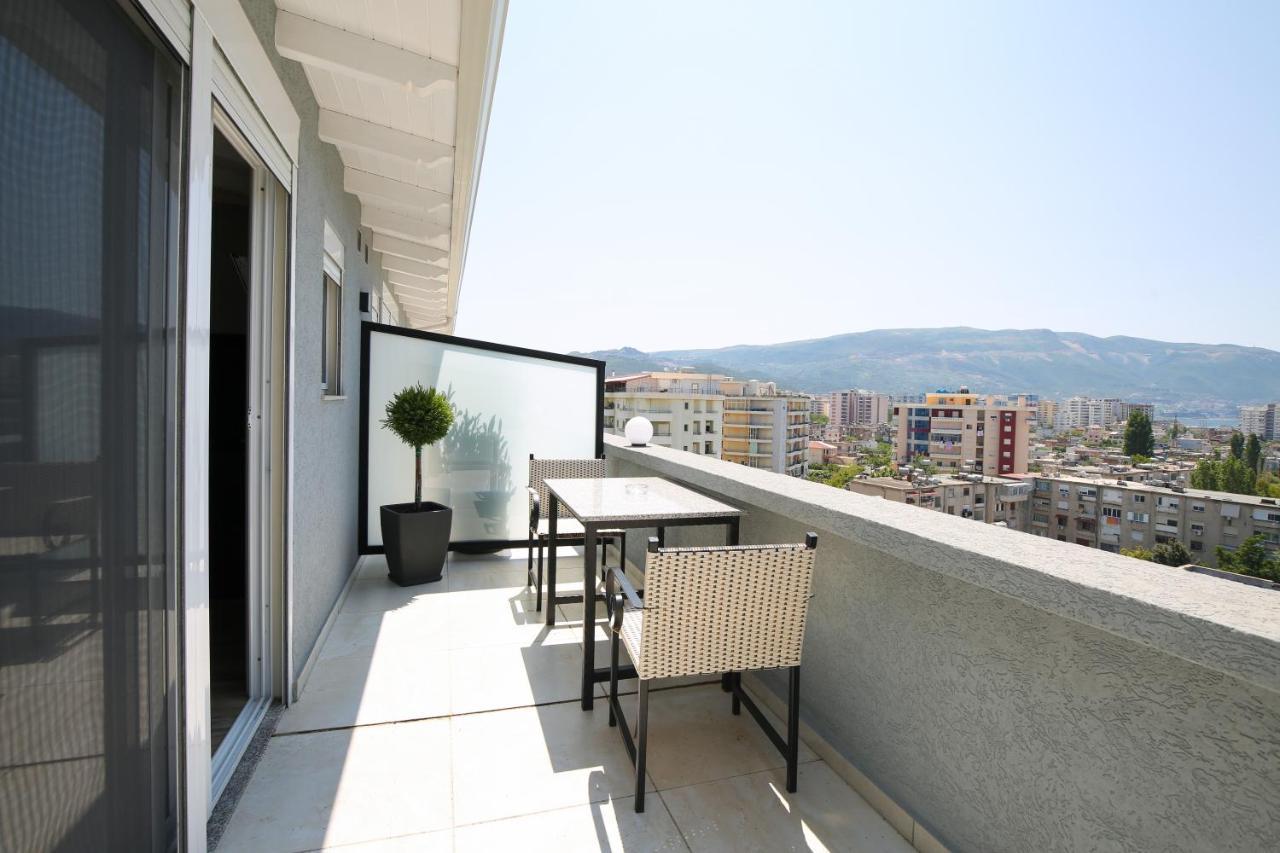Queen Apartmets Vlorë Exteriör bild