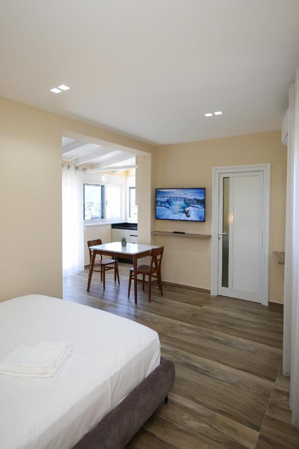 Queen Apartmets Vlorë Exteriör bild