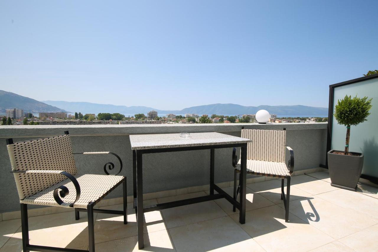 Queen Apartmets Vlorë Exteriör bild