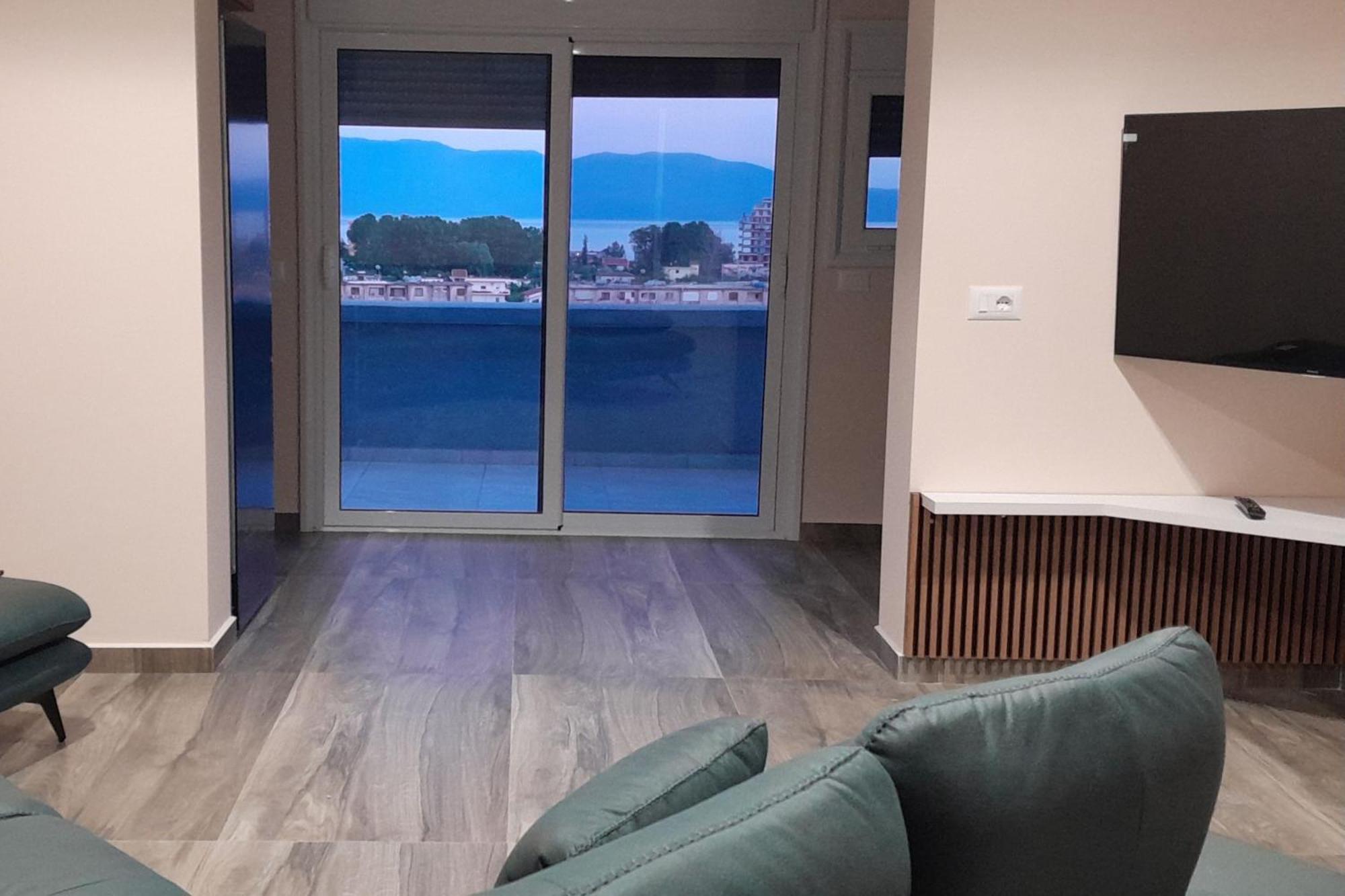 Queen Apartmets Vlorë Exteriör bild