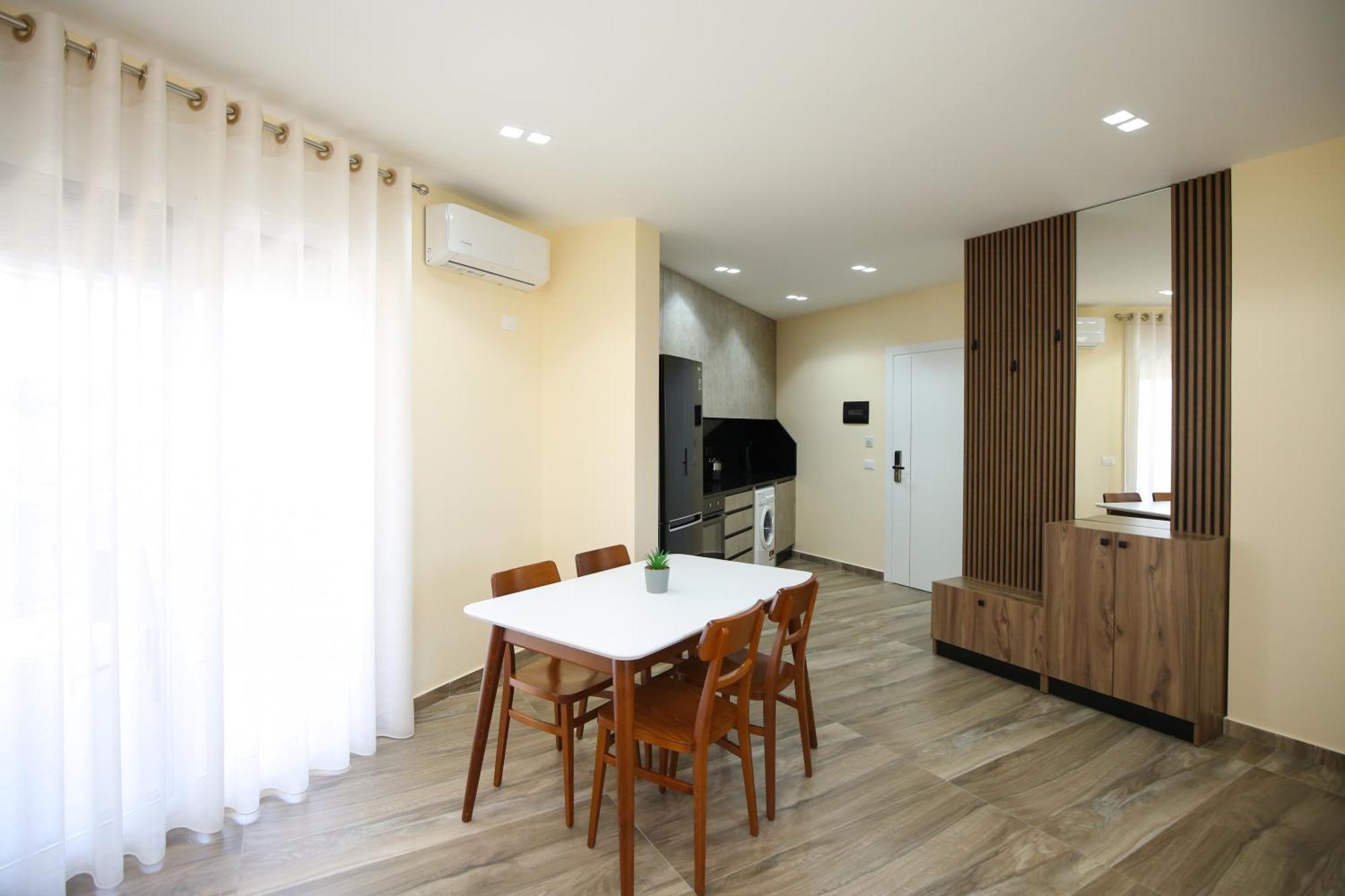 Queen Apartmets Vlorë Exteriör bild