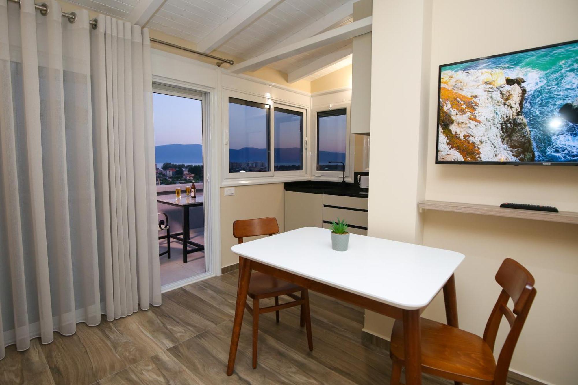 Queen Apartmets Vlorë Rum bild